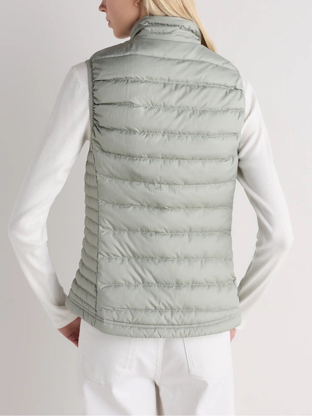 Quince Lightweight Down Packable Puffer Vest - Picture 4 of 16